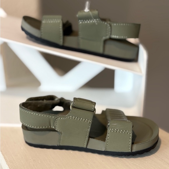 Toddler Kody Sandals - Cat & Jack™ Green 6t Hook and Loop 72s NEW - Picture 2 of 6